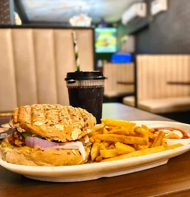 Burger Bar – Burgers & Fast Food on Tankapani Road