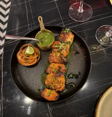 #BBi Booze Buzz Inhouse | Cocktail Bar and Restaurant