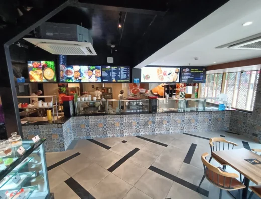 Crunchy Munchie – Multi Cuisine Restaurant & QSR