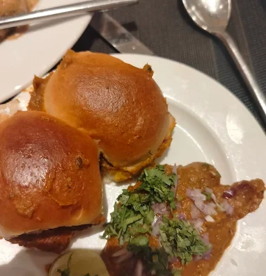 Mynt – All‑Day Dining Restaurant at Vivanta Bhubaneswar