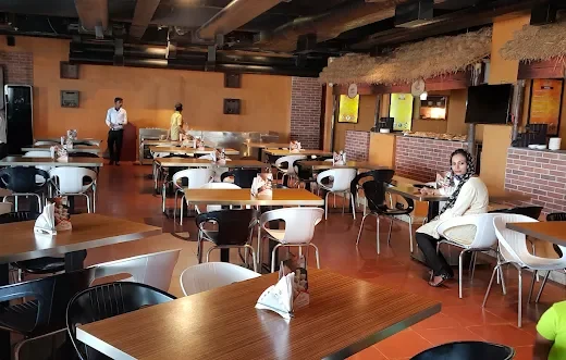 Pind da Dhaba – Modern Punjabi Dhaba at Pal Heights Mantra