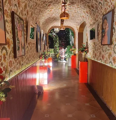 Romeo Lane – The Cocktail Garden & Multicuisine Restaurant