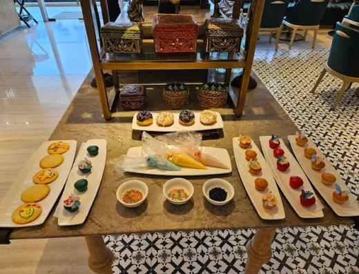 The Crown, Bhubaneswar