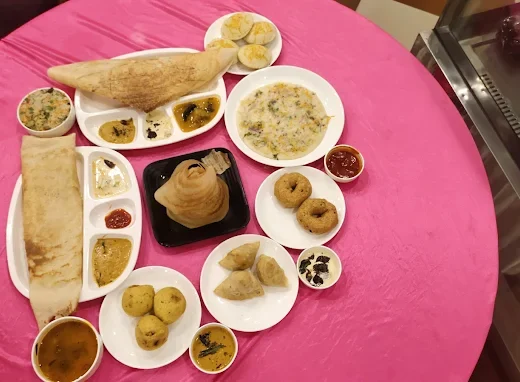 Grand Hotel & Restaurant – Chinese & Indian Family Restaurant