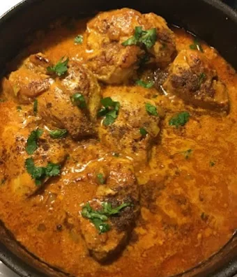Chandu’s Restaurant – Biryani & North Indian Restaurant on Station Road, Puri