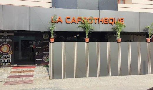 LA CAFEOTHEQUE – Multi-Cuisine Café & Coffee Shop