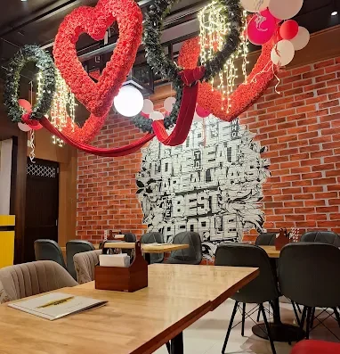 Squad Restro And Cafe – North Indian