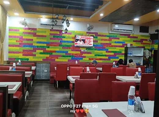 Sholo Ana Bangali – Authentic Bengali and Multicuisine Restaurant near Swargadwar, Puri