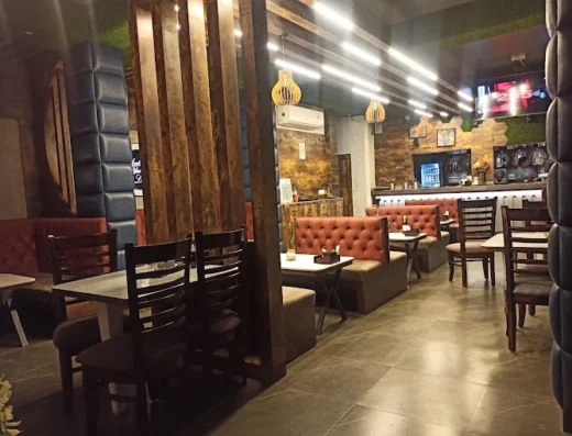 Uptown Berhampur – Cocktail Sky Lounge & Kitchen