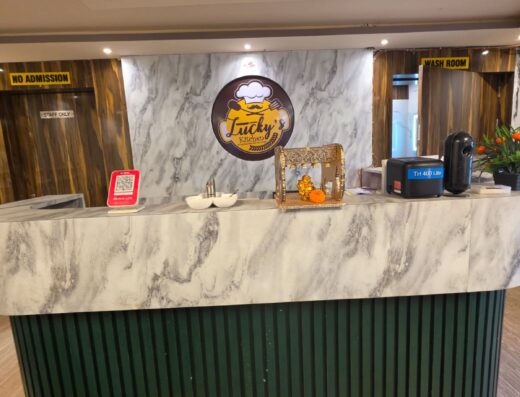 LUCKY’S KITCHEN