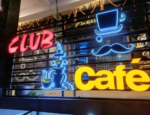 CLUB CAFE