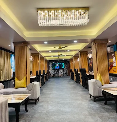 HOTEL TRIPLE 555