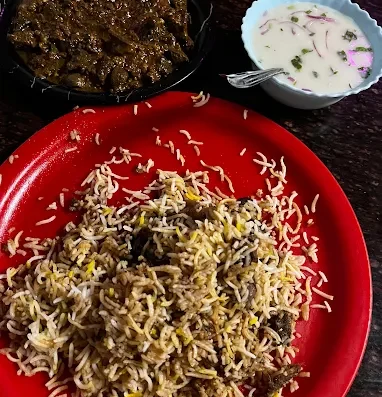 New Royal Hotel – Multi-Outlet Mughlai & North Indian Restaurant