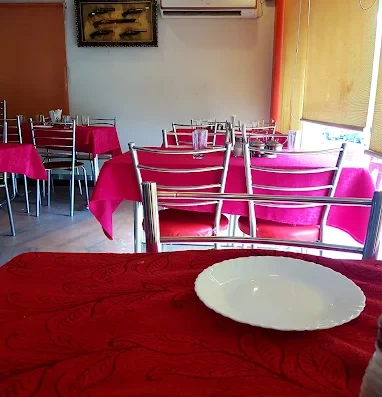 Season’s Restaurant (Eat Well) – Iconic Chinese & North Indian Family Restaurant