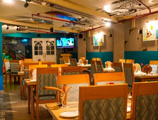 Surfers Restaurant Puri
