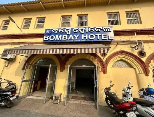 Bombay Restaurant (Hotel Bombay Inn) – Pure Veg 24/7 Multi-Cuisine Restaurant