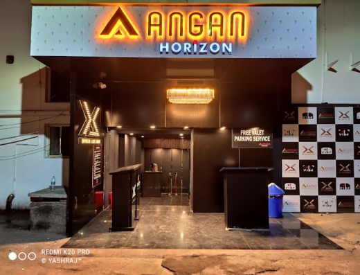 Aangan Horizon – Luxe Lounge & Rooftop
