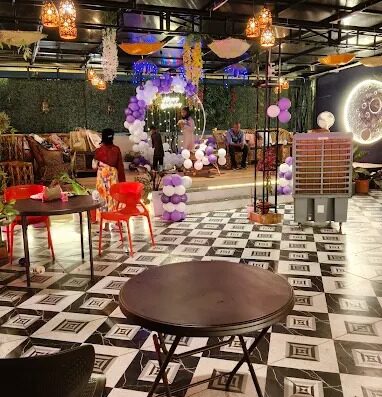 MAWA Cafe And Restaurant