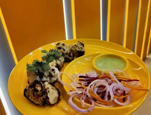 100 Platters – Restaurant in Saheed Nagar