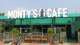Montys cafe and Restaurant