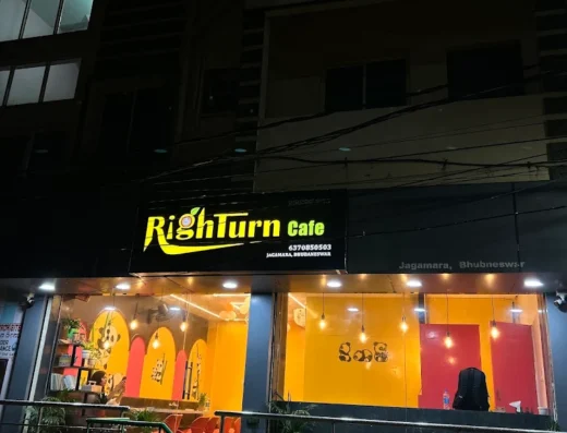 RighTurn Cafe & Restro