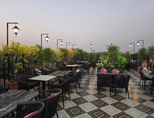 VELVET Sky Lounge – Rooftop Bar & Restaurant