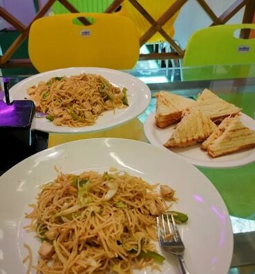 Wanderlust Bistro & Restaurant
