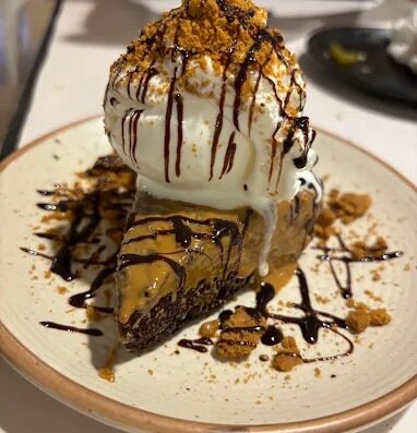 Fandome 2D Eatery & Coffee Bar