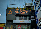 No Limit Club & Sky Lounge